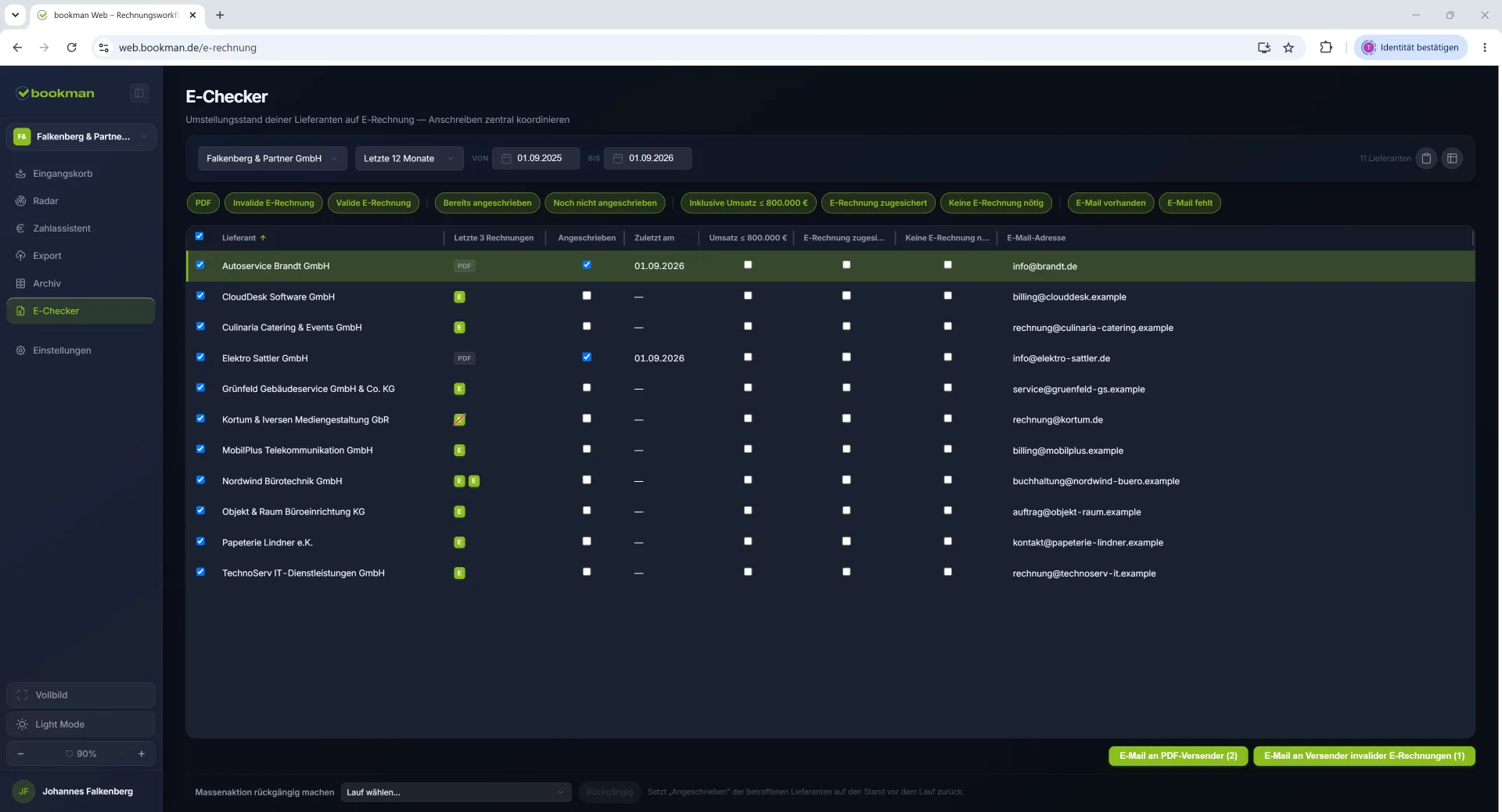 bookman E-Checker im Dark Mode – Tabelle aller Lieferanten mit Format der letzten Rechnungen, Anschreiben-Vermerken und Filtern
